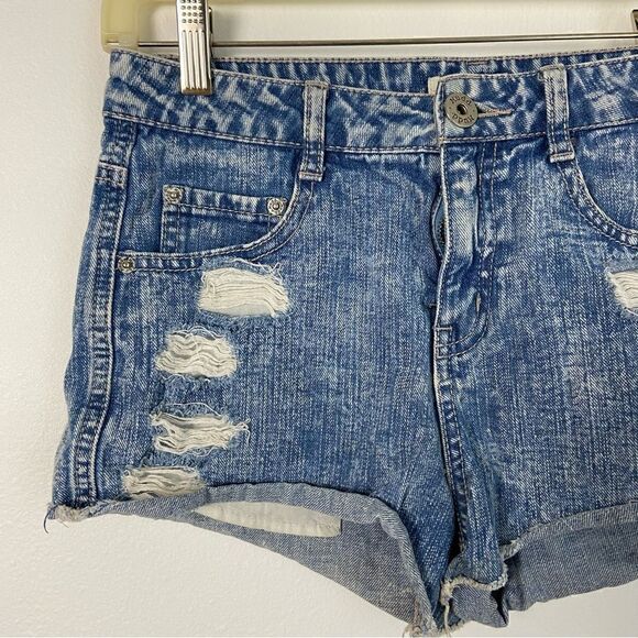 Mudd Y2K Acid Wash Denim Shorts Distressed Shredded Raw Hem Size 7 Casual Jean - Picture 9 of 10